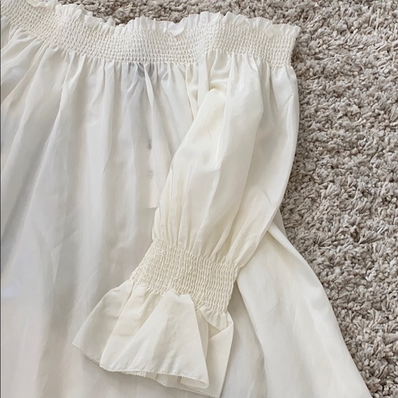 Off white Seven off the shoulder blouse. - Picture 2 of 4